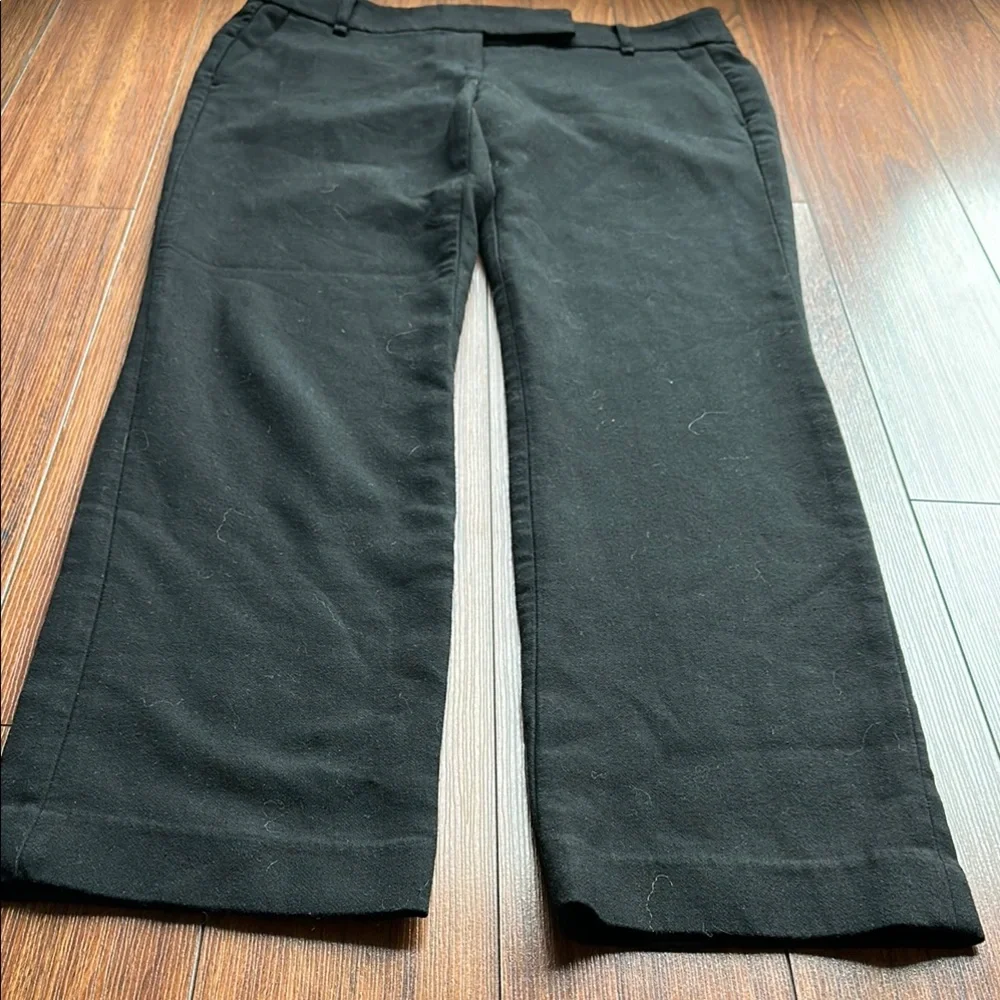 💚💚EUC LOFT Black Trousers💚💚